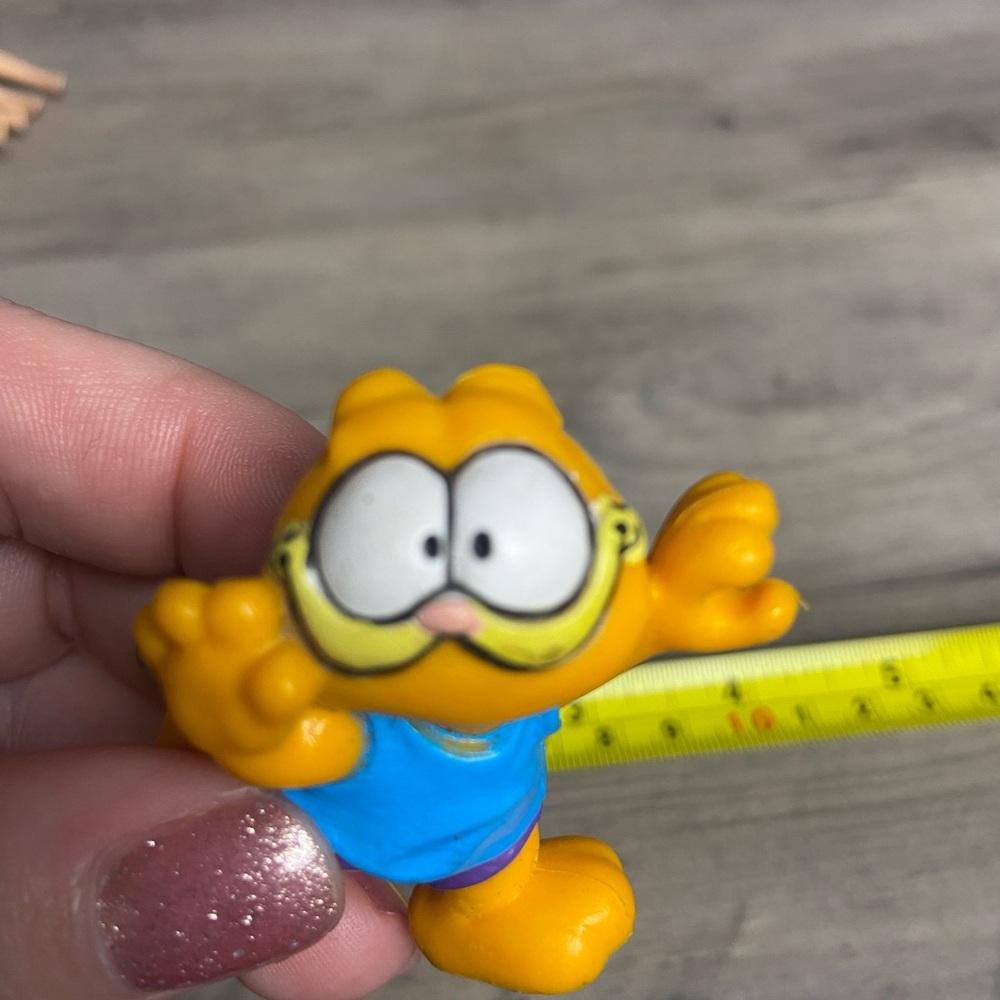 VINTAGE GARFIELD FIGURE FIGURINE TOY 1978 1981‎ VINYL 2" COLLECTIBLE UNITED FEAT - Picture 9 of 9